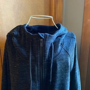 ATHLETA | EUC Stronger Longer Hoodie 🔥